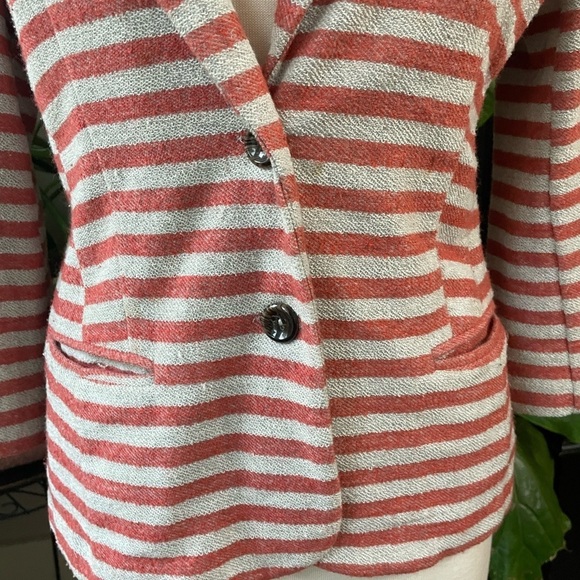 Beautiful Tailored Jacket- Medium - Picture 9 of 12